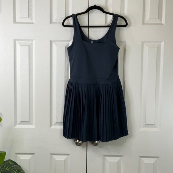 All In Motion - Women's Pleated Active Dress Size M - Picture 3 of 16